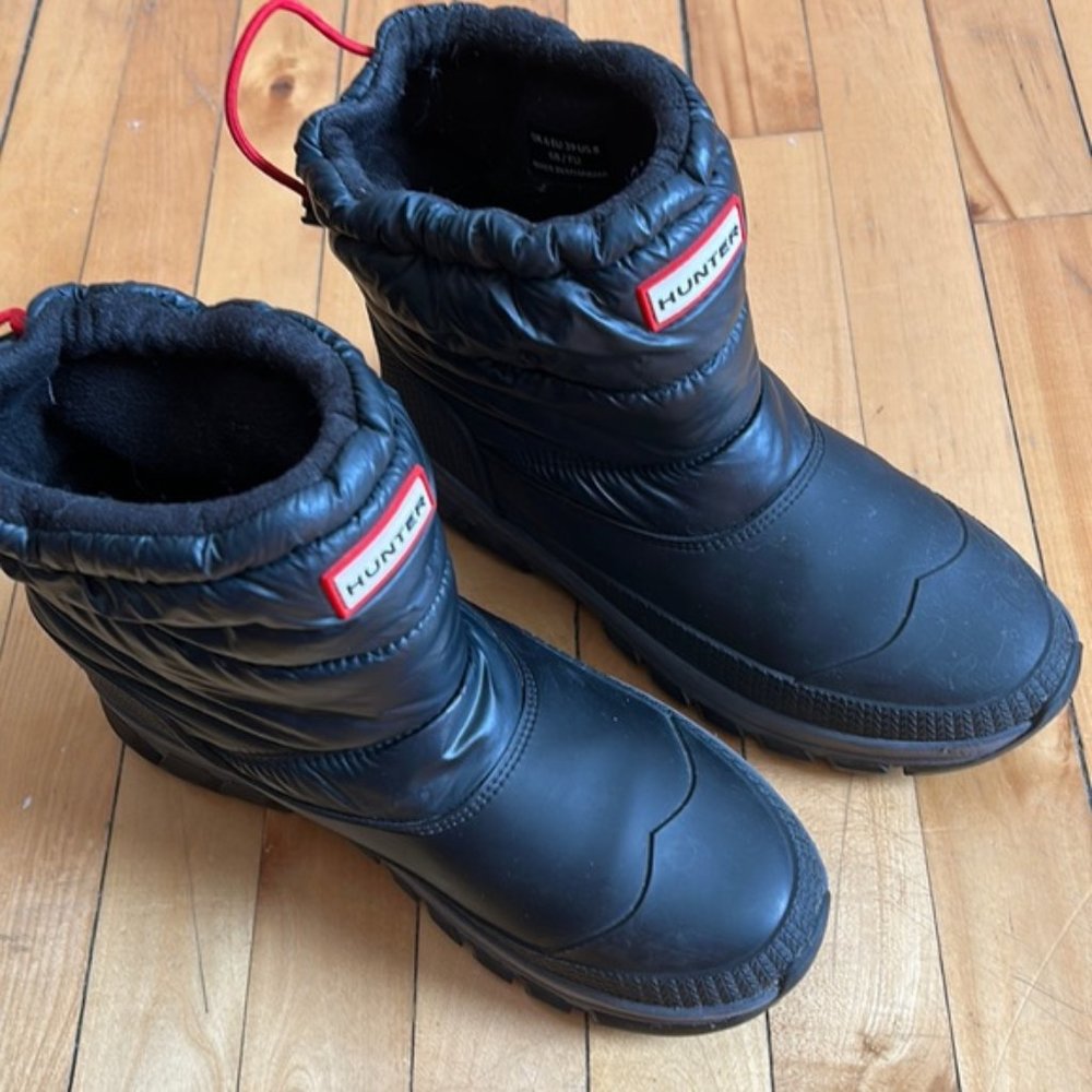 Hunter Women's Original Insulated Short Black Snow Boots Size 8